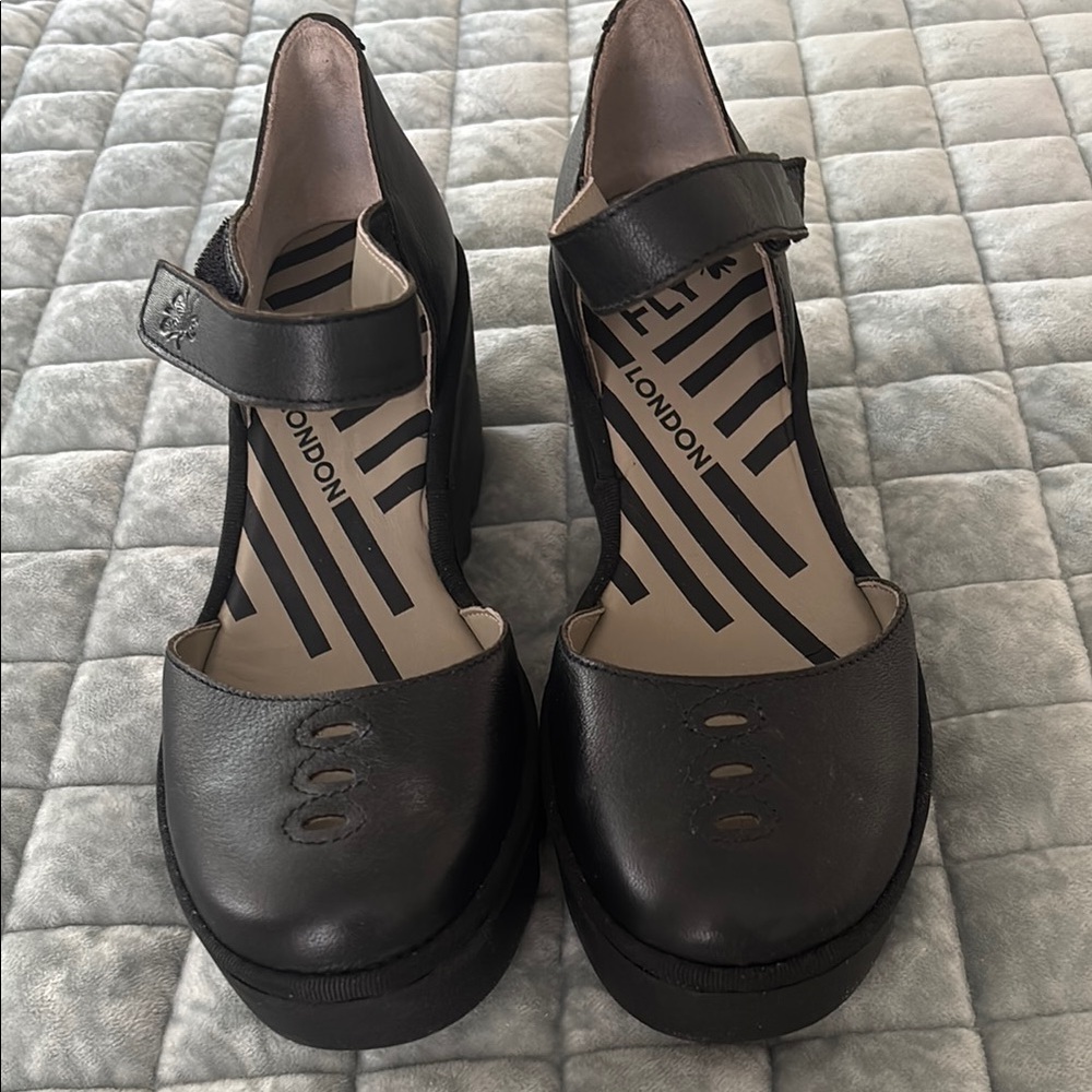 Fly London Black Women's Shoes